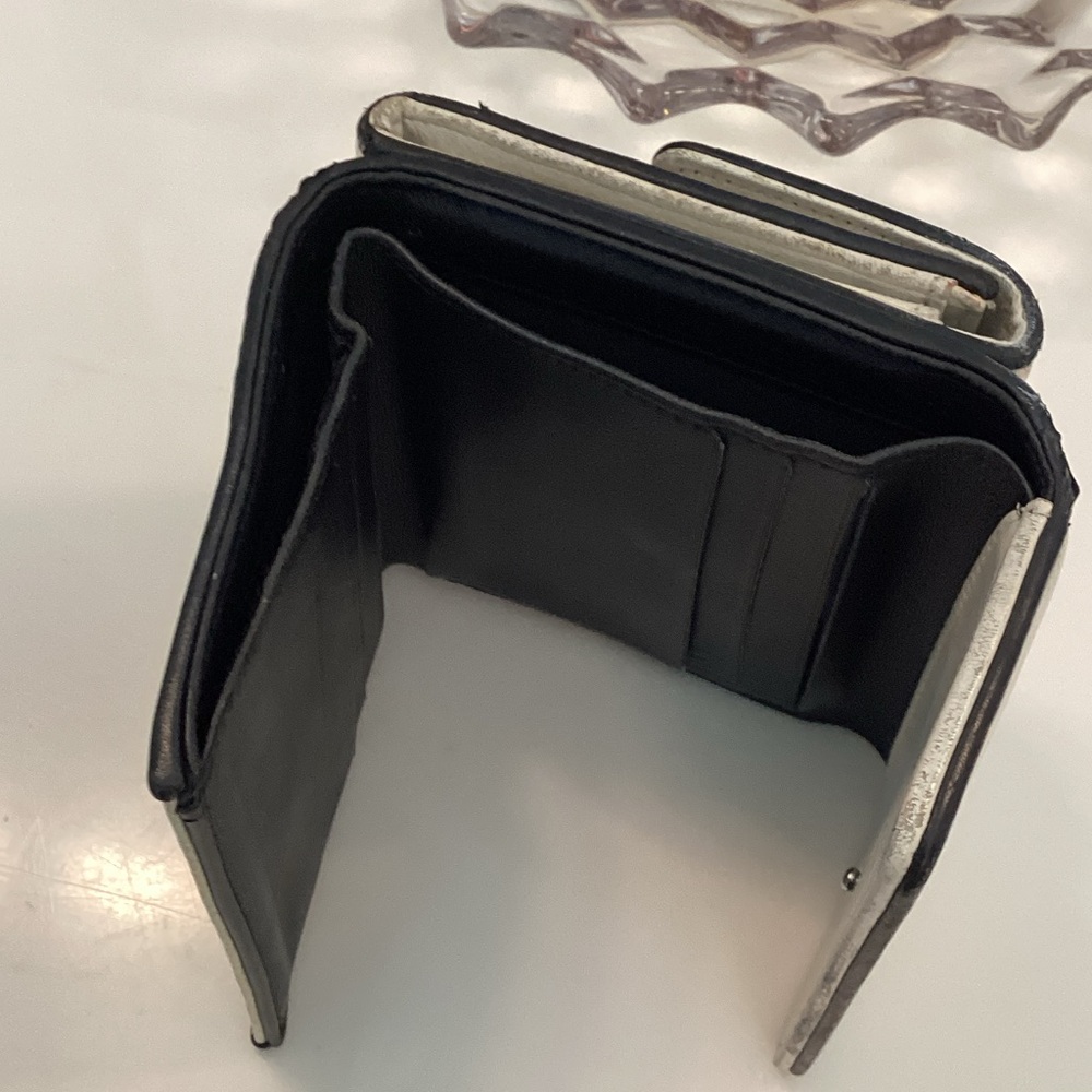 Chanel Diamond stitch Quilted Calfskin CC Trifold Wallet - Picture 7 of 8